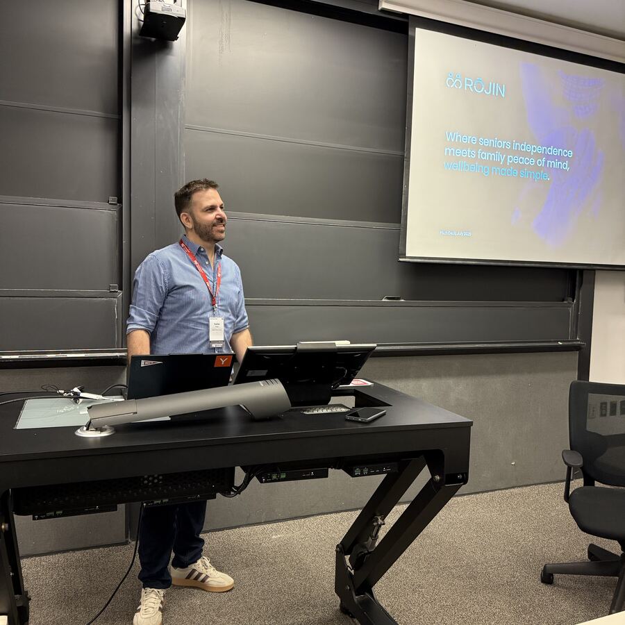 Pitching Rōjin at MIT